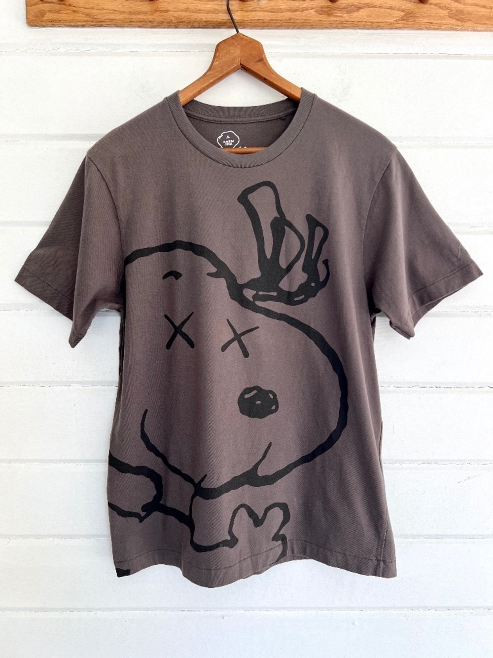 UNIQLO KAWS x PEANUTS Big Snoopy Face T Shirt in Gray - NWOT - M